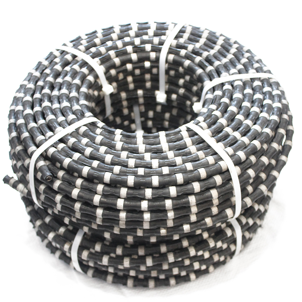 La corde de coupe de fil abrasif en pierre de diamant a vu le fabricant de segment de pièces pour la coupe